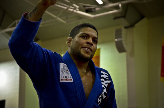 Andre Galvao celebra ouro no Houston Open de Jiu Jitsu Foto por Calimbas