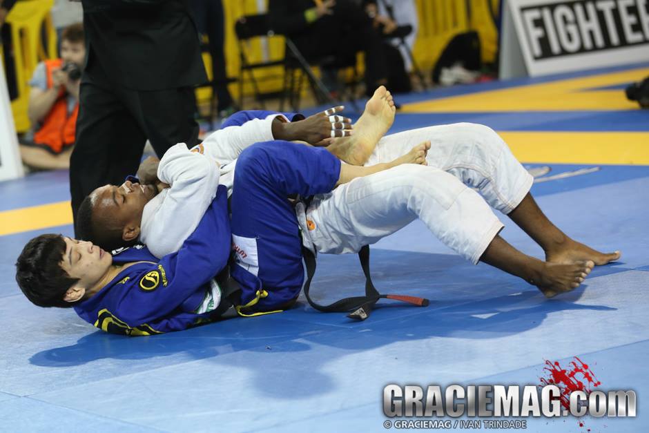 João Miyao in action this weekend at the 2015 Chicago Open. Photo: Ivan Trindade/GRACIEMAG