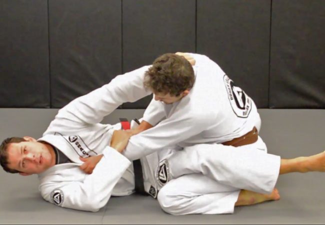 Vídeo: Roger Gracie ensina macete para aplicar a raspagem tesoura no Jiu-Jitsu