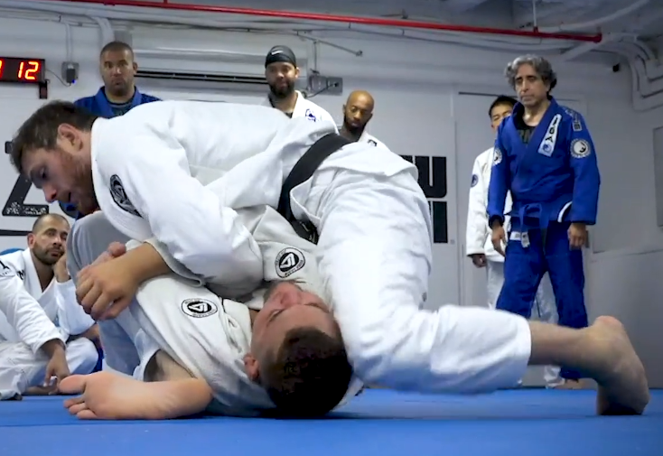Roger Gracie seminar: Learn an armbar from the mount | Graciemag